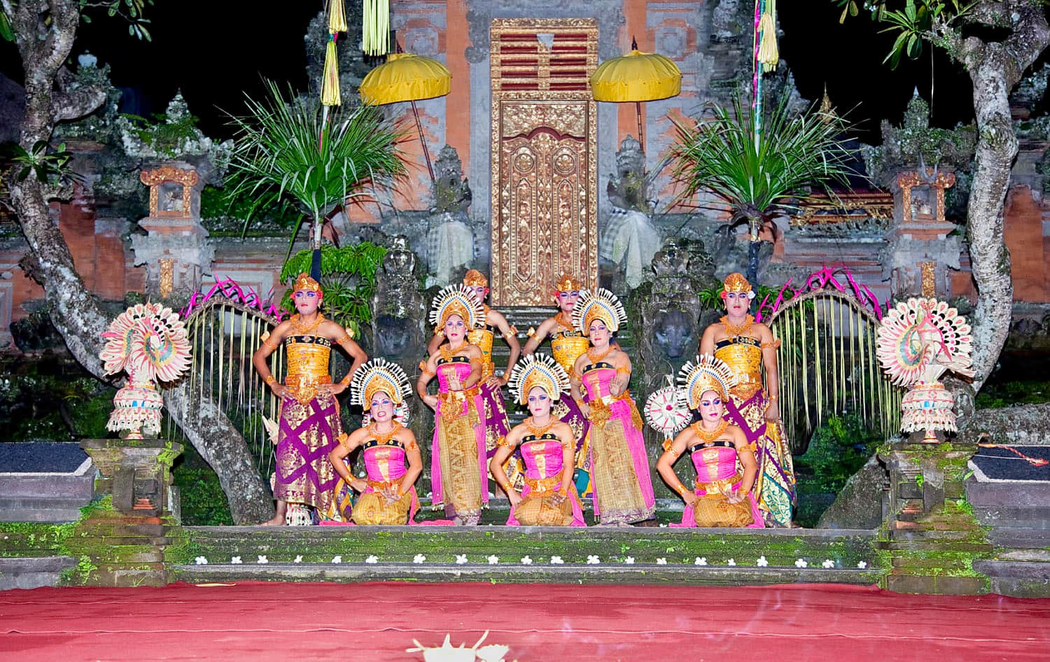 Royal Palace Cultural Night Performances, <em>Ubud</em>