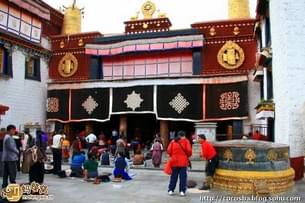 Ky0ilsglph2wke179614usa4uauy johkang temple   lhasa 2