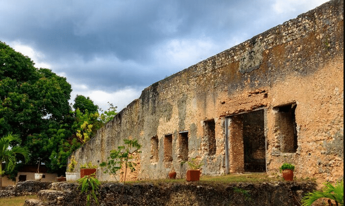 Mtoni Palace Ruins Overview