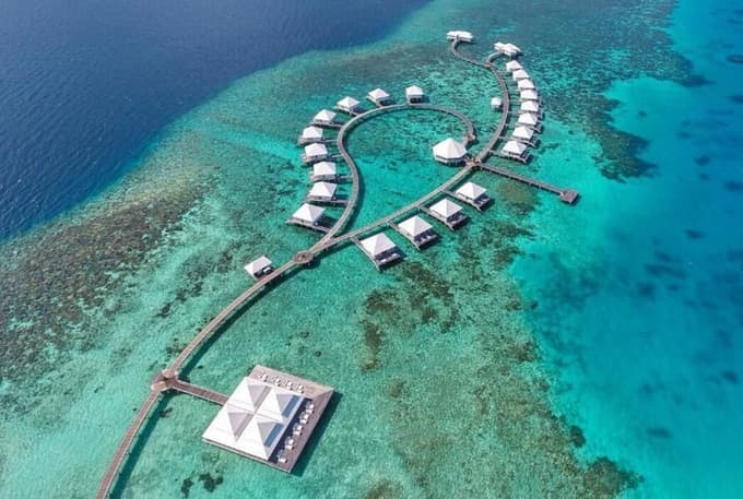 Marvel at the panoramic views of Diamonds Thudufushi Maldives Resort & Spa