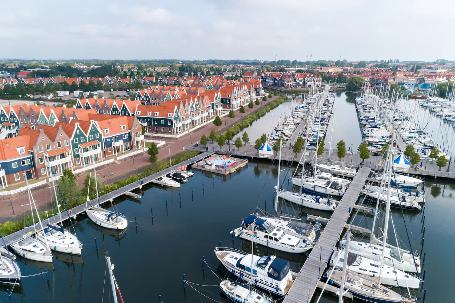 Marina Volendam Overview