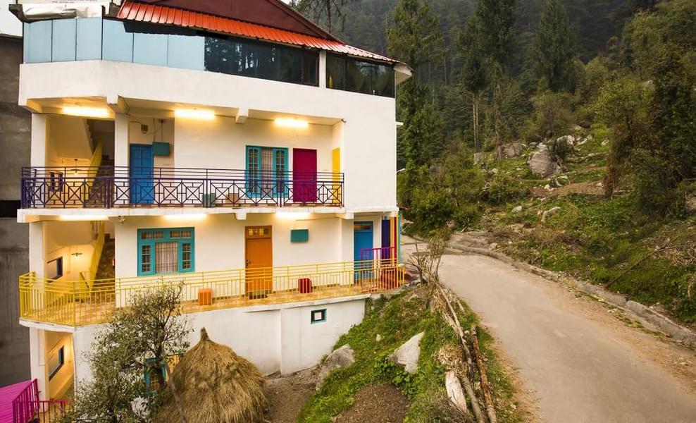 A Secluded Homestay Overlooking The Hills Of Dalhousie Image