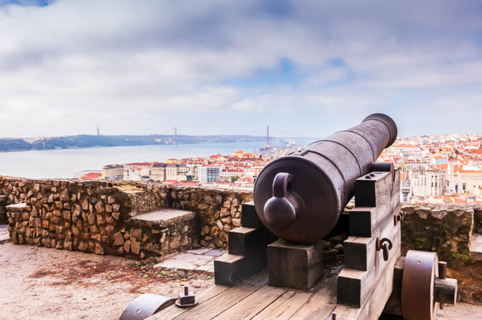 Sao Jorge Castle weapon