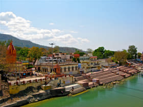 L5ofsptxym16vozp6kx018nnzaix 1575379704 ghats on the ganges near parmarth niketan  muni ki reti  rishikesh