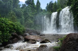 L8le5jsf0zjy5vkbw0xxxoolymwc phnom%20kulen%20waterfall%201