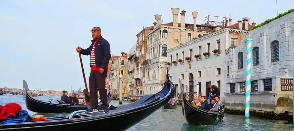 Gondola Ride With Serenade In The Grand Canal and Minor Canals Image