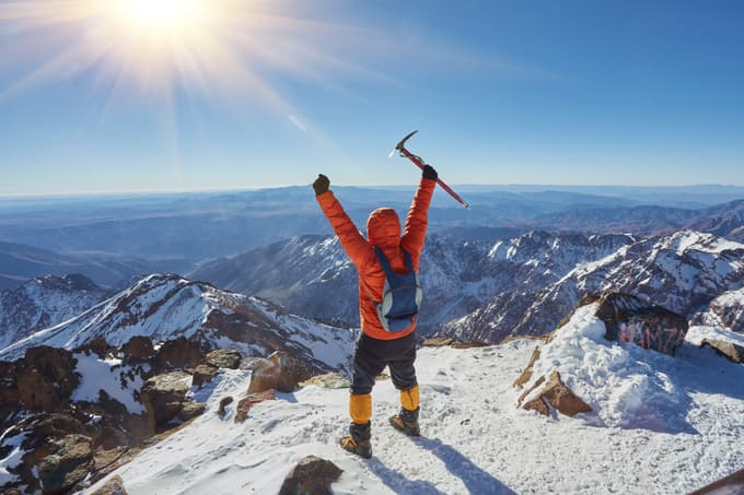 Capture the best view of snow clad mountains during Pindari Glacier trek