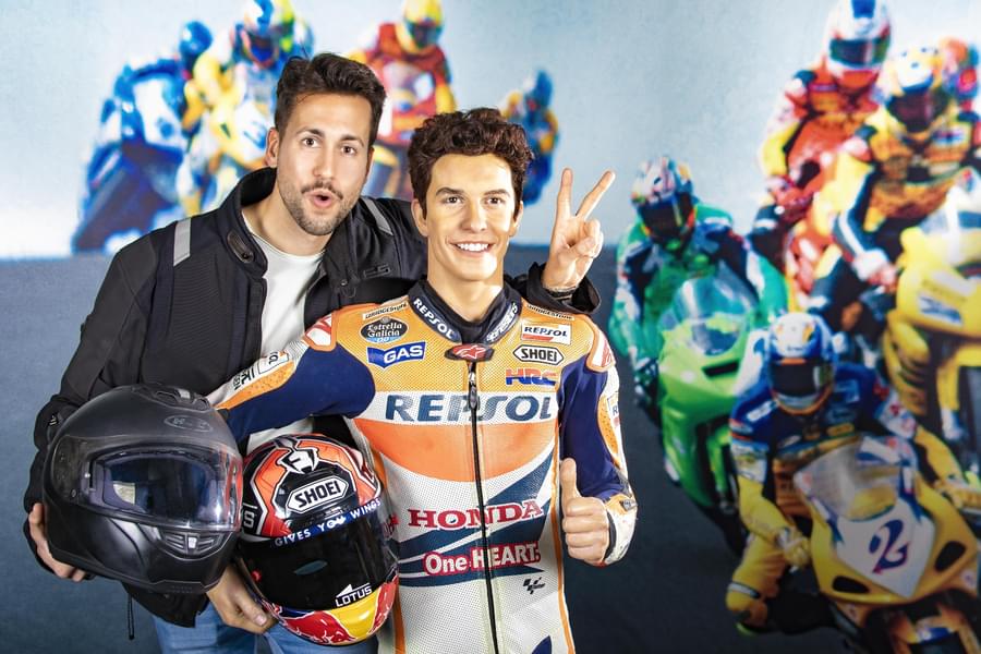 Strike a pose with successful motorcyclists, Marc Márquez!