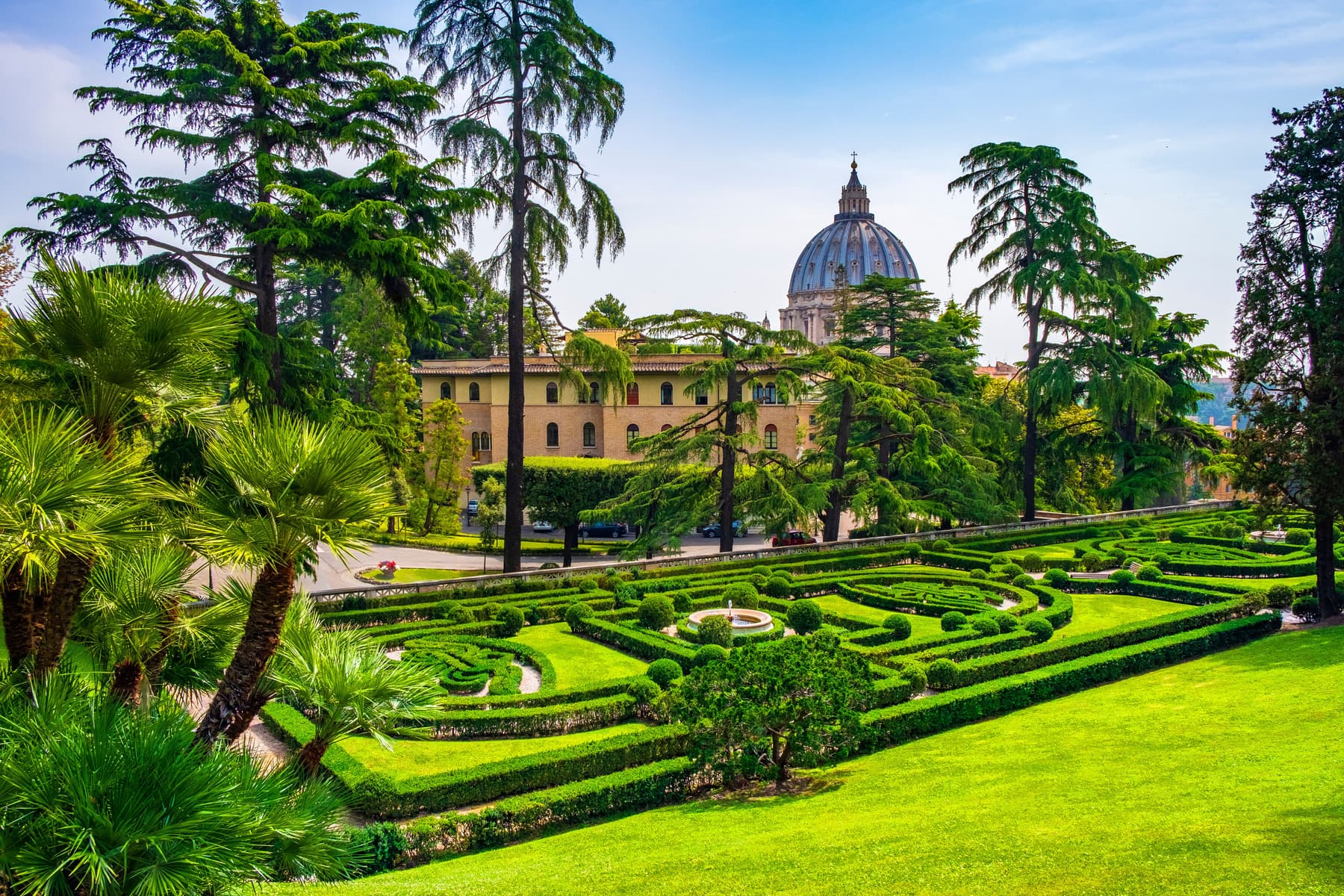Visite os Jardins do Vaticano e explore o monumento mais popular do mundo