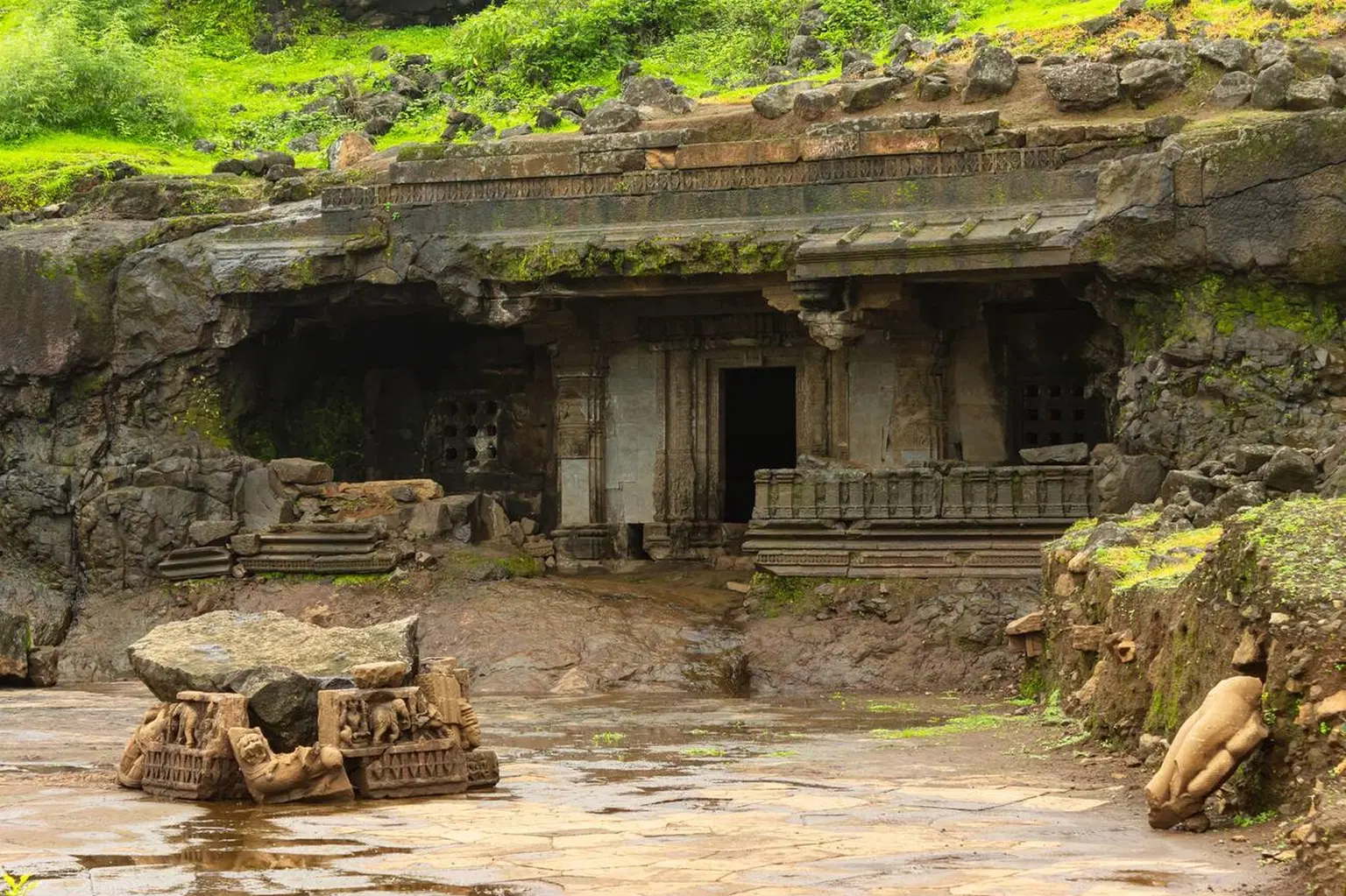 Tringalwadi Fort