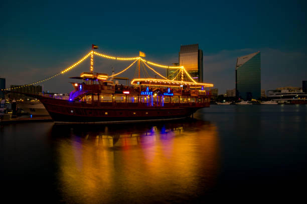 Dhow Cruise Tour with Dinner in Deira Creek