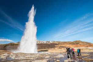 Legn09s7jnln09cwpk4b7ck5twmm strokkur%20geysir%20eruption,%20golden%20circle