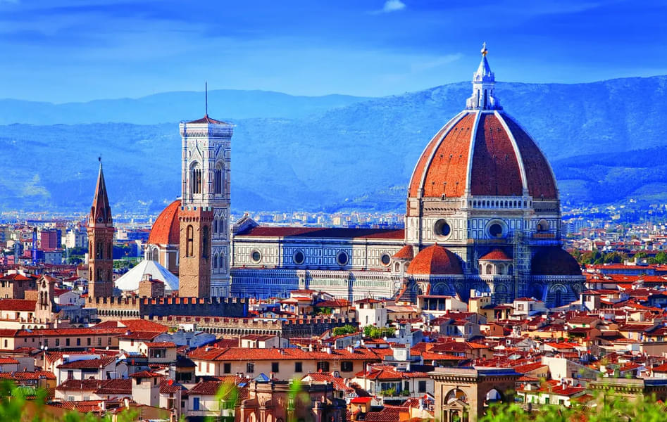 Grab the opportunity to see the renowned attractions of the city of Florence with your companions