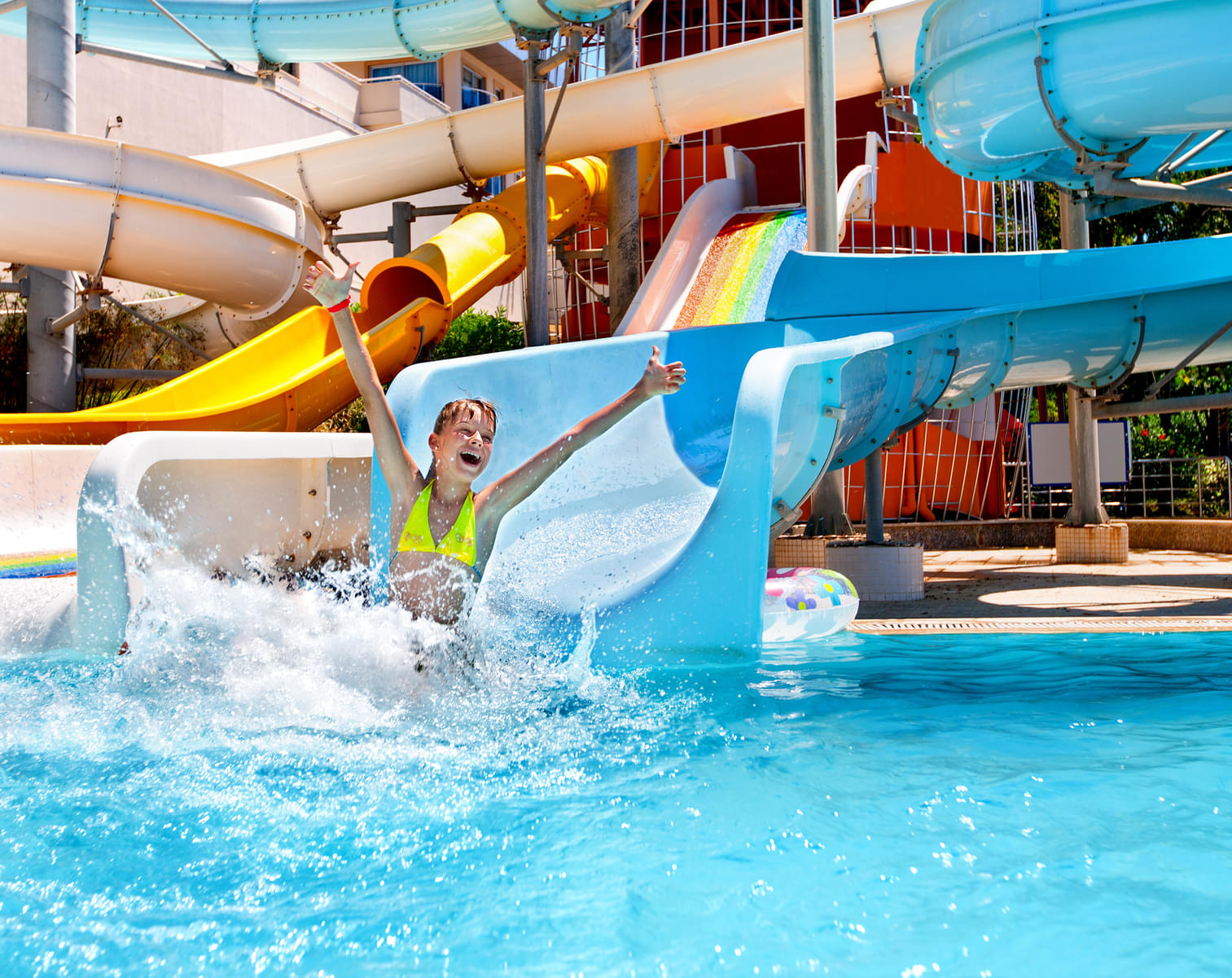 Waterparks In London Experience The Thrilling Water Slides