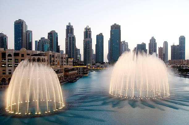  Dubai Fountain Boardwalk