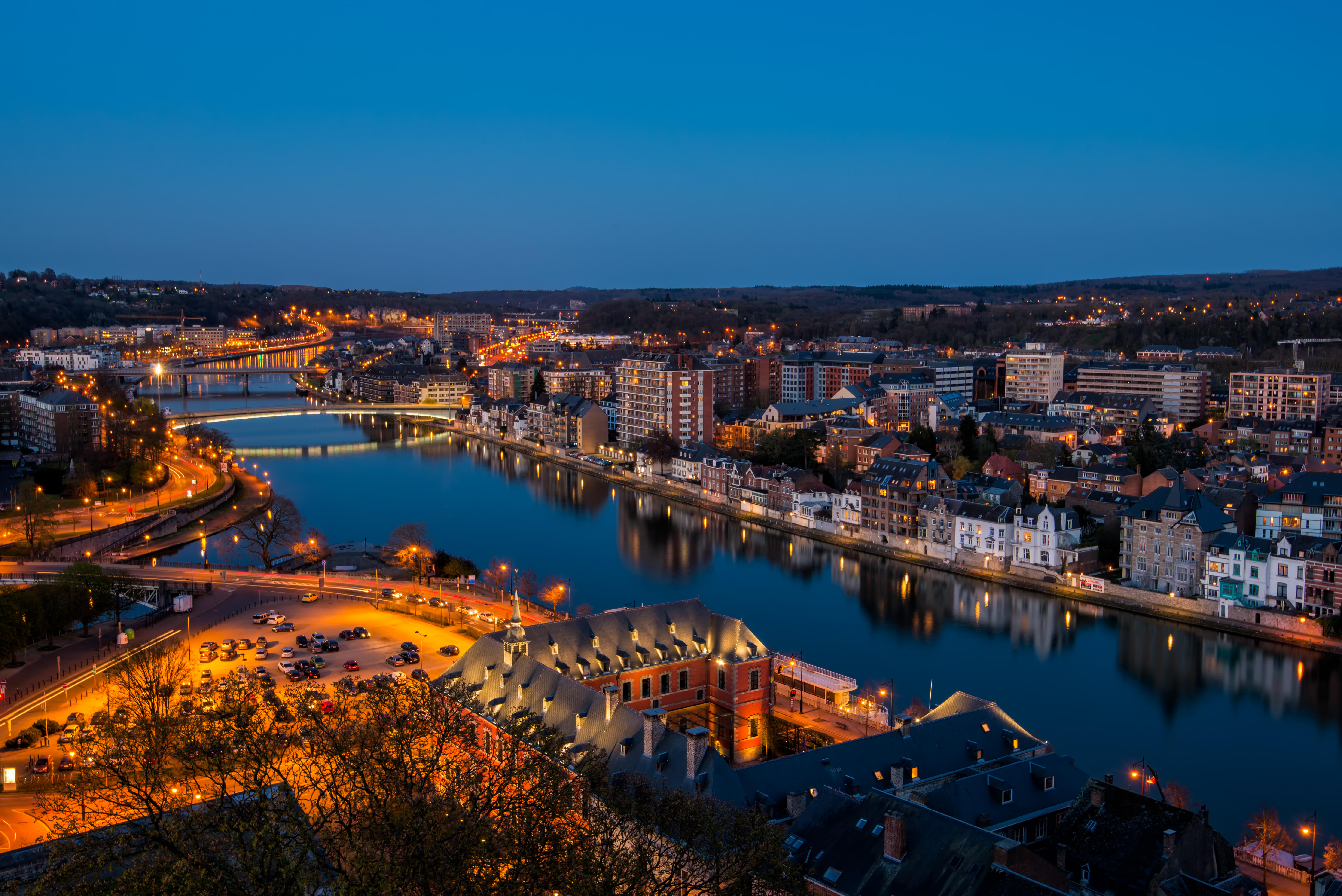 Night view of Namur