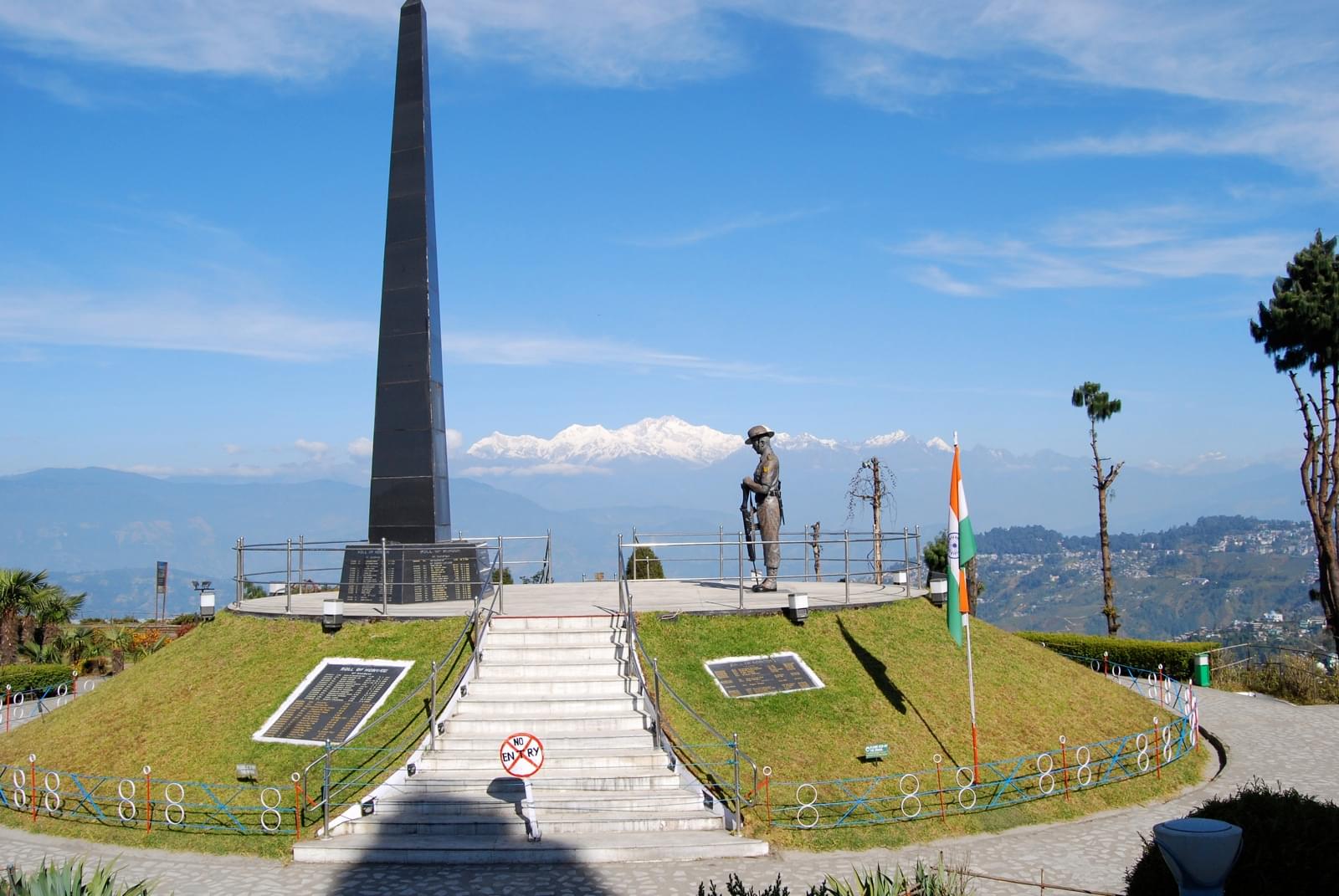 Pay your respects to the martyrs at the War Memorial