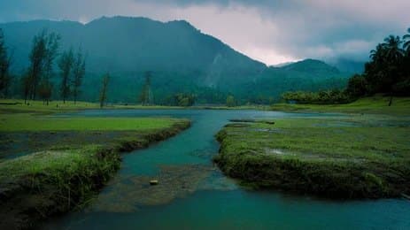 Climb Up to Kariyathan Para