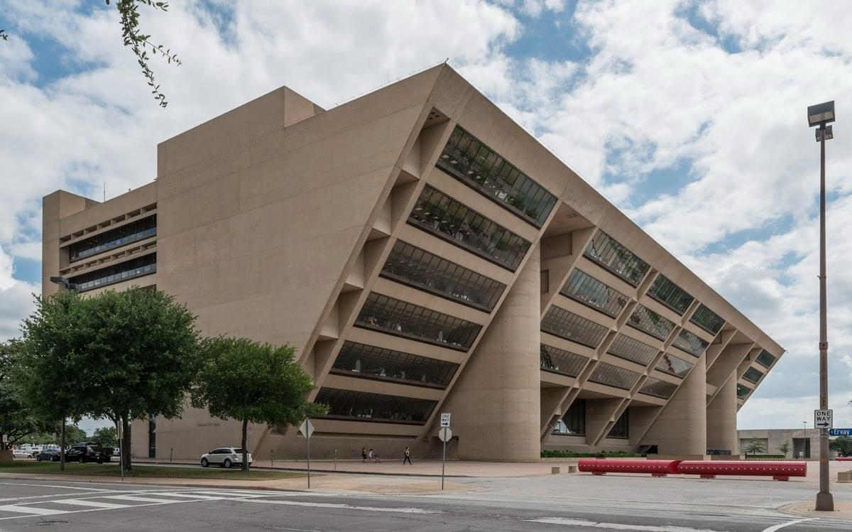 Dallas City Hall Overview