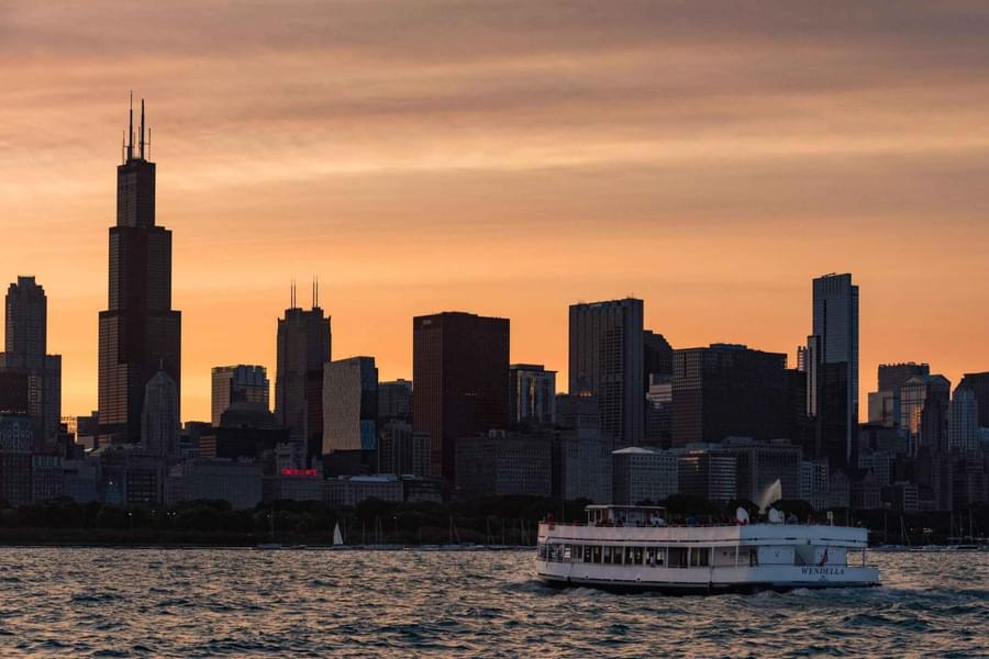 Get onboard for a sunset cruising experience through the Chicago River & Lake Michigan