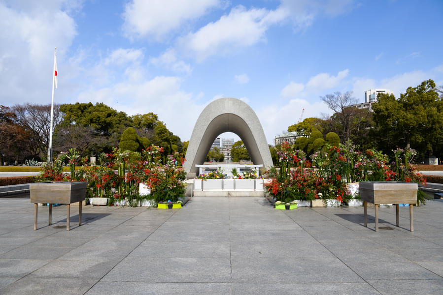 Hiroshima & Miyajima Tour Image