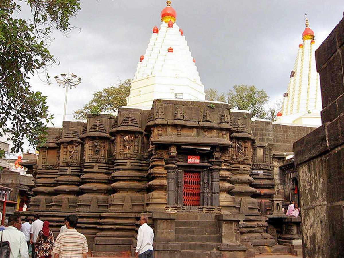 Shri Binkhambi Ganesh Mandir Overview