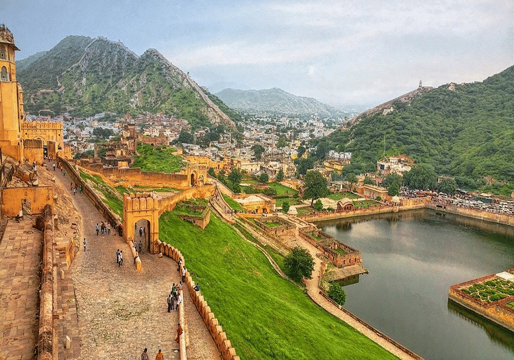 Soak in Panoramic City Views from the Fort