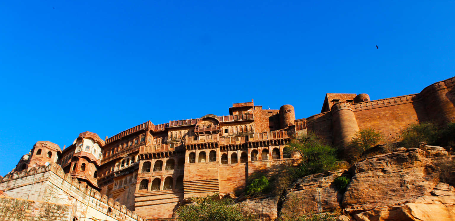 Distant view of the Nahargarh fort