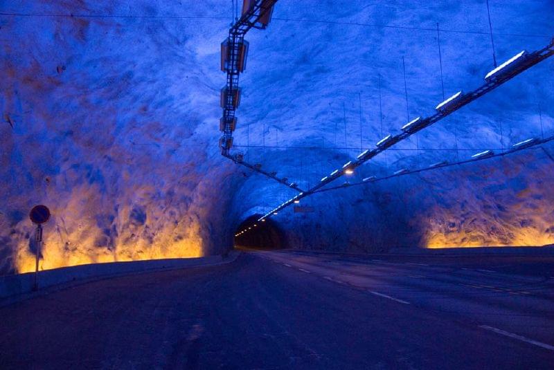 Drive through the Laerdal tunnel