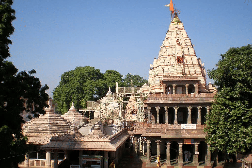 Visit Two Jyotirlinga Temples In Madhya Pradesh