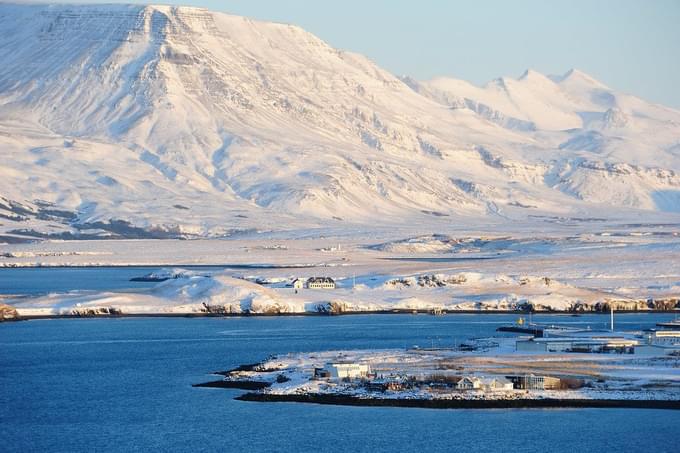 Mount Esja Reykjavik.jpg