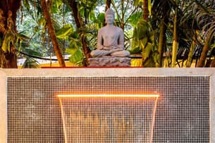 Lrn56wyaqrdca0zxgis0n2cypnic d65527225c8b11e7aca30a4cef95d023