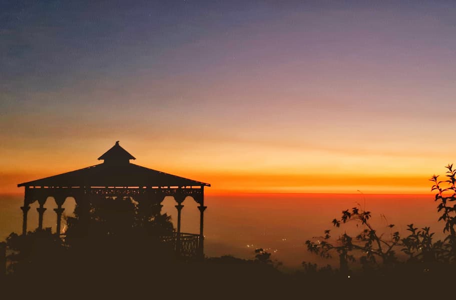 Romantic Mussoorie Dhanaulti Honeymoon Tour Image