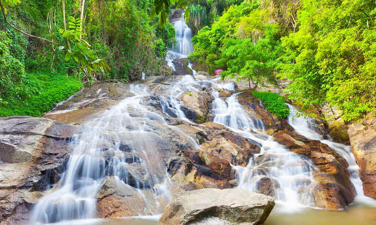 Na Muang Waterfall