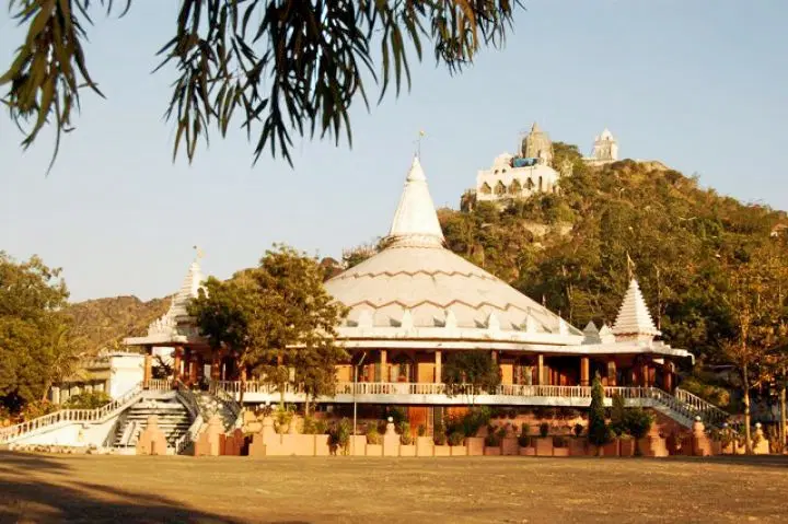 Pisanhari Ki Madiya