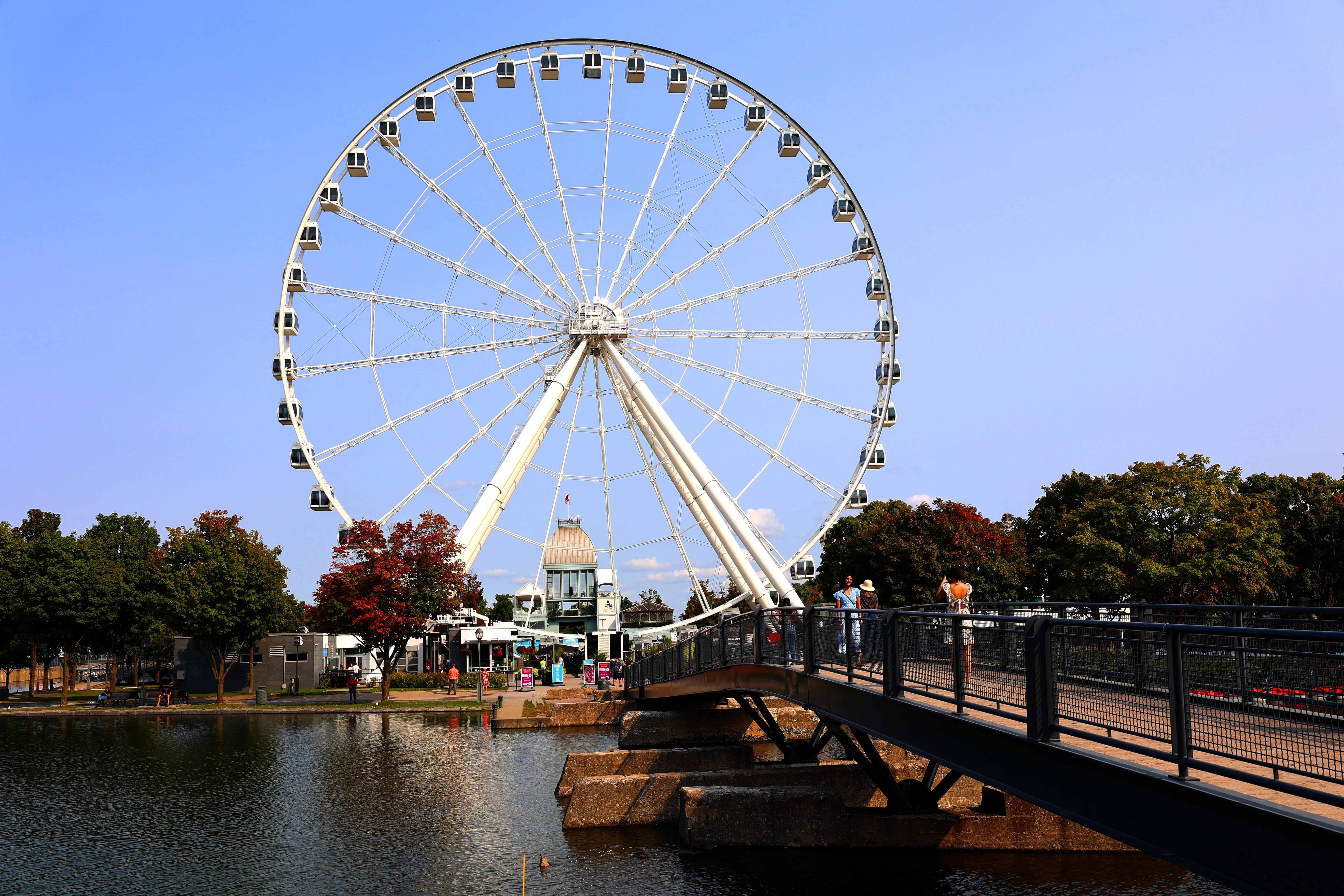 La Grande Roue de Montreal Tickets Admire the view of Montreal