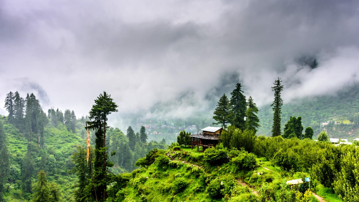 Take in amazing vistas of Kasauli on an unforgettable sightseeing tour