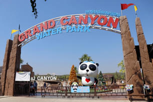 Go to Grand Canyon Water Park to have some fun time