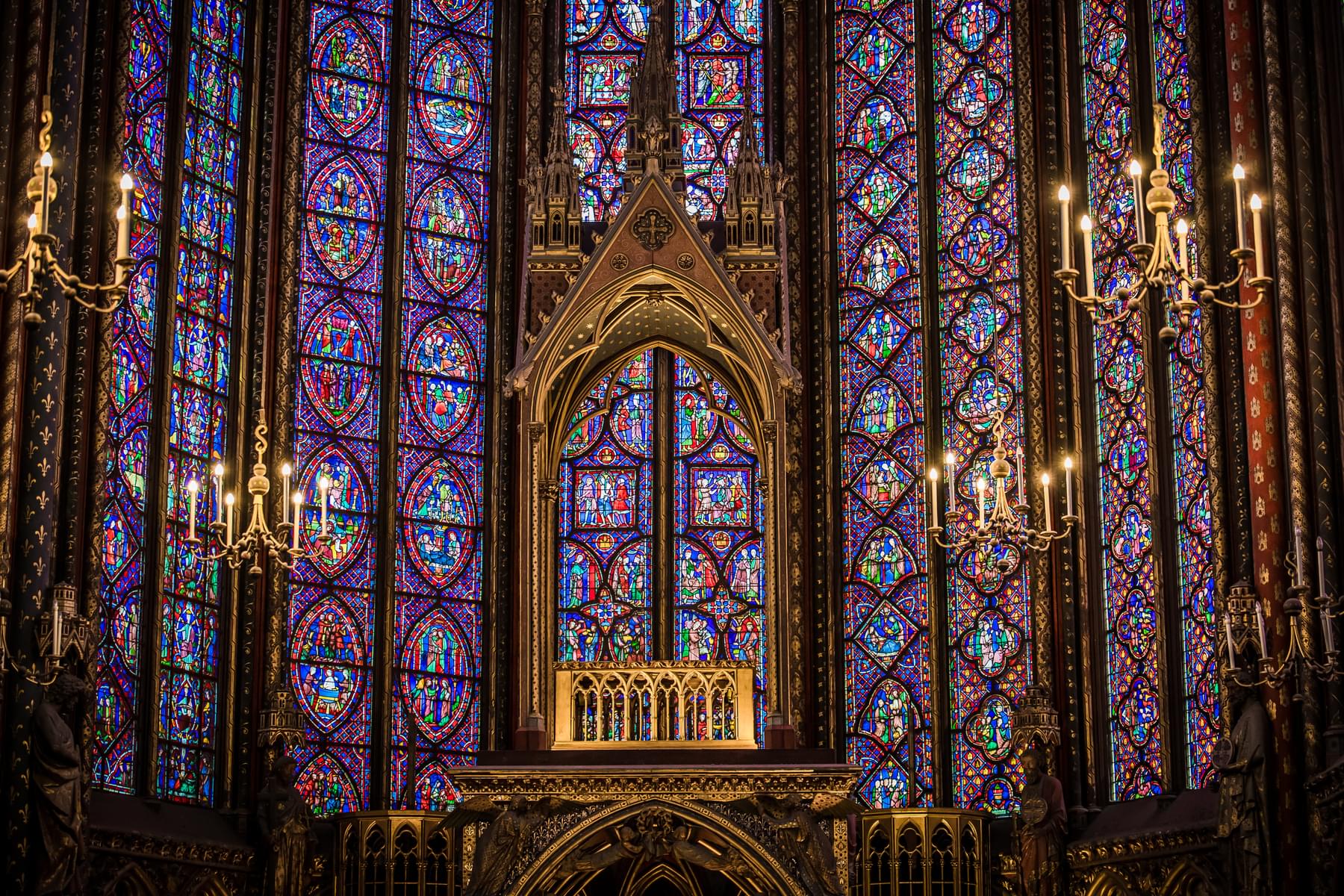 Admire The Beautiful Sainte-Chapelle