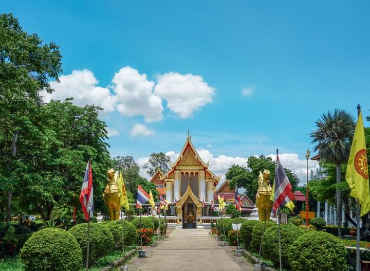 Wat Phai Lom.jpg