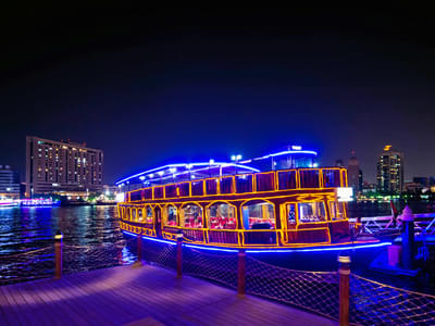 Have a fun night on this sparkling Cruise in the Marina Canal