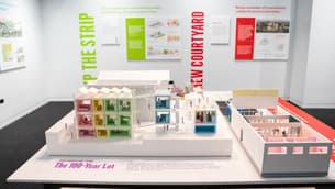 M0bukr6kcqxw35gnvrvmi1m82fb2 wide lrg chi gallery new exhibits photo by anna munzesheime 2