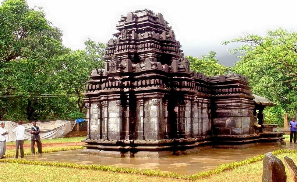 Tambdi Surla Mahadev Temple Overview