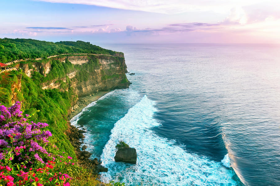 7 Days Tour of Bali and Malaysia Image
