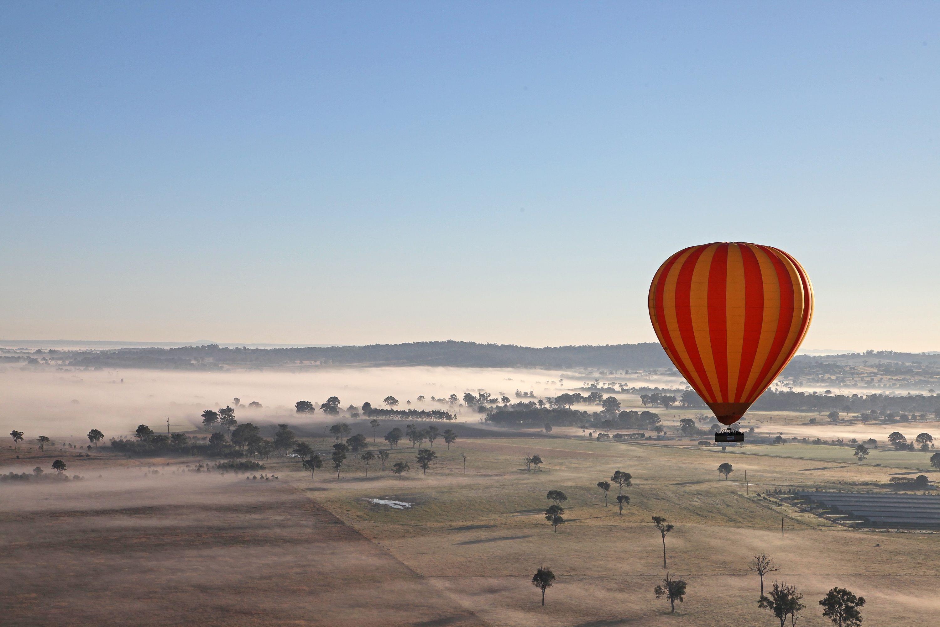 Gold Coast Hot Air Ballooning Including Champagne Breakfast