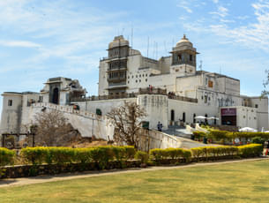 Half-Day Sightseeing Tour of Udaipur