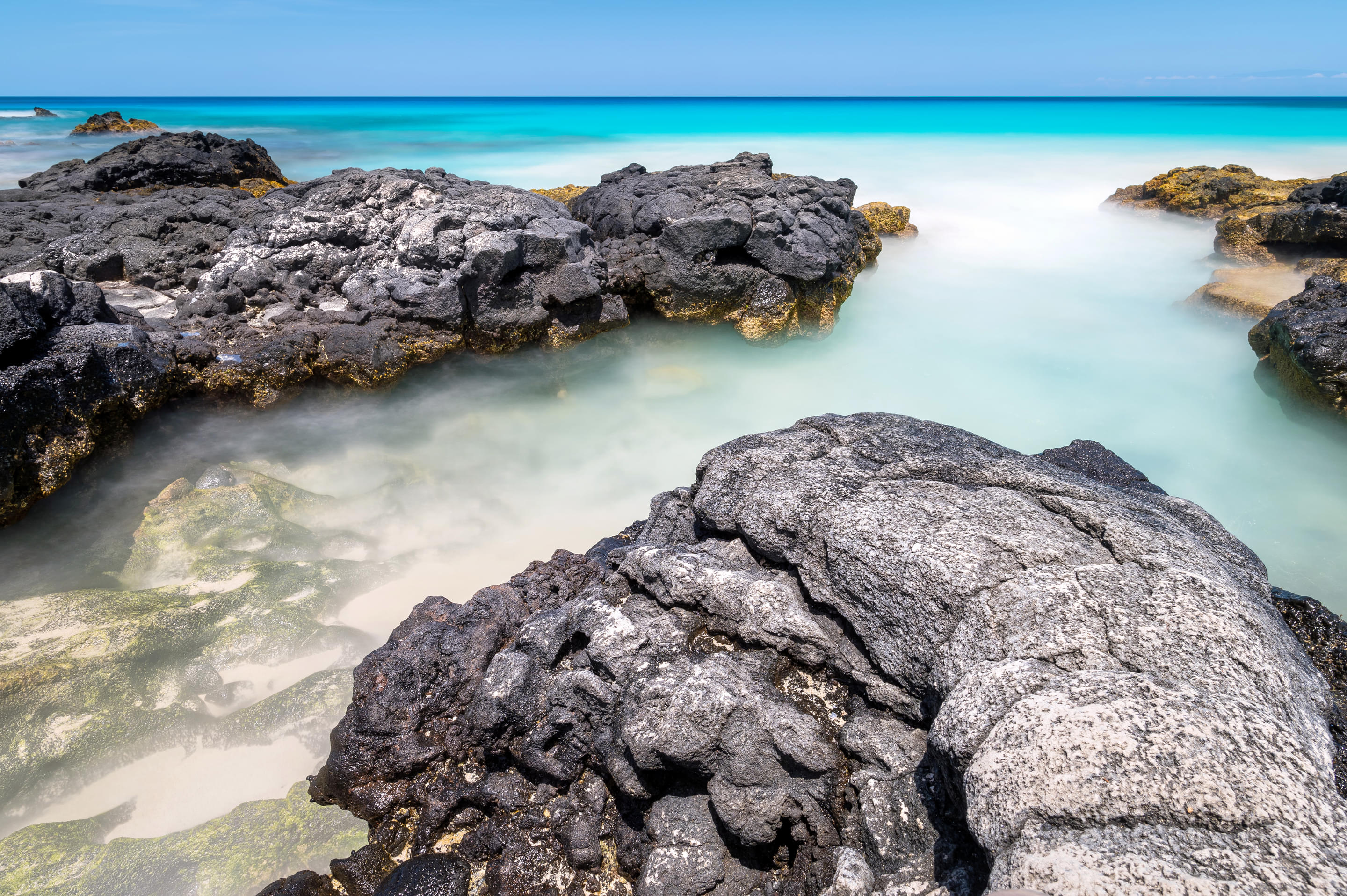 Magic Sands Beach Overview