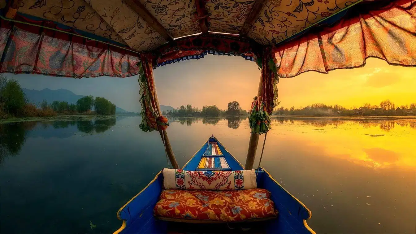 Magic of Srinagar | FREE Shikara Ride