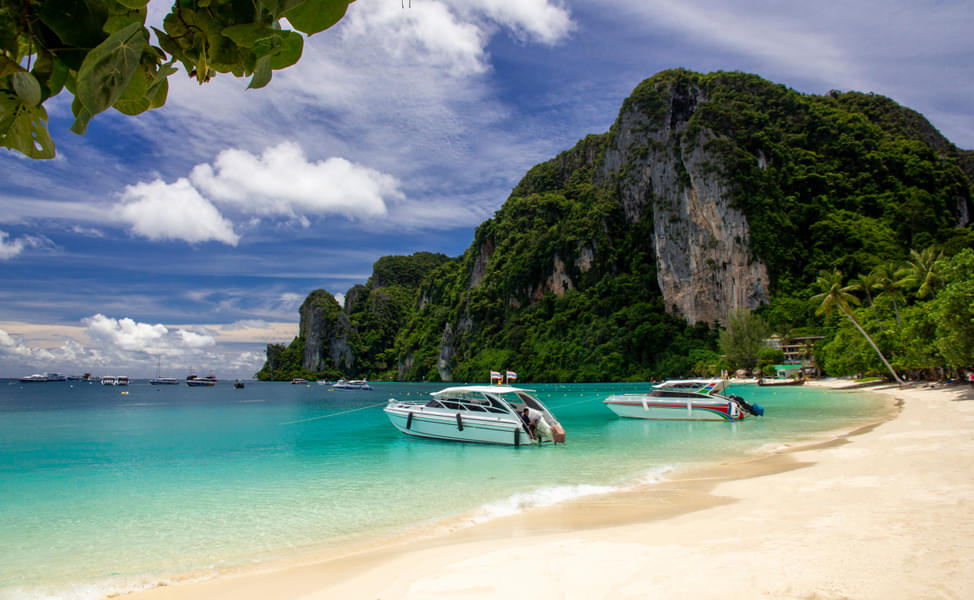 Phi Phi Island Tour By Speedboat from Phuket Image