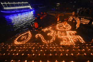 Dev Diwali Boat Ride, Varanasi - 5 November 2025